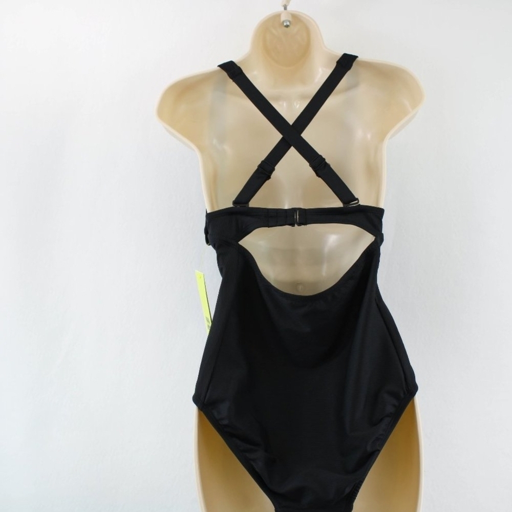 New with tag Black All in Motion One Piece Swimsuit - Picture 6 of 6